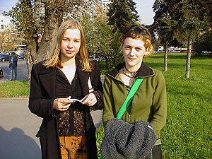 Natasha and Yulia - two Russian girls students from Moscow Russia