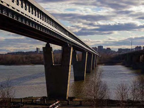 The bridge over Ob river - photo by Mikhail Koninin flickr.com/photos/mksystem/7087207613