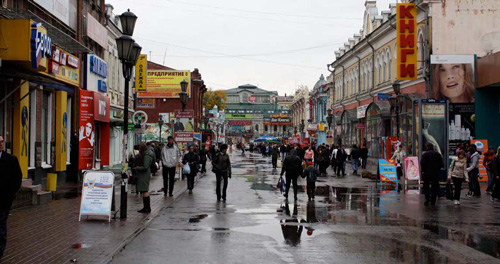 Pedestrian zone in Irkutsk - photo by Kyle Taylor - flickr.com/photos/kyletaylor/3962492996
