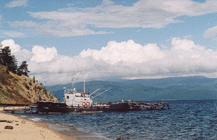 A cruise ship that comes to the Snake Bay
