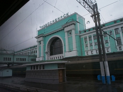 Train station in Novosibirsk - photo by Clay Gilliland/ flickr.com/photos/26781577