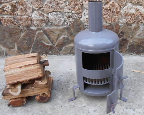 Self-made heating oven pechka-burzhuika