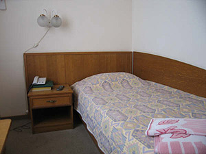 Korona-Cheapest Room